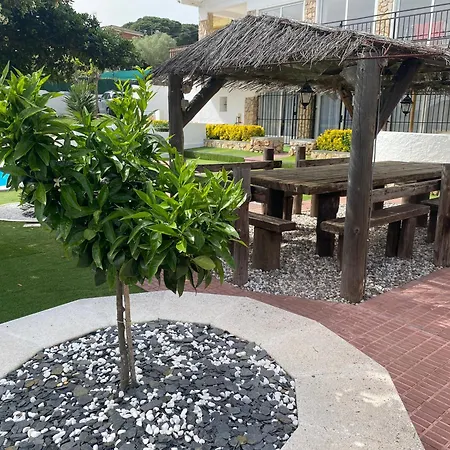 Con Piscina Privada Costa Brava Дом отдыха *